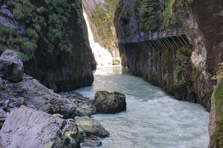 Wunderschöner Eindruck aus der imposanten Aare-Schlucht.