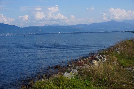 Blick über den Bodensee und den Bregenzerwald.