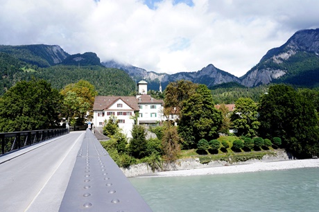 Das imposante Schloss Reichenau.